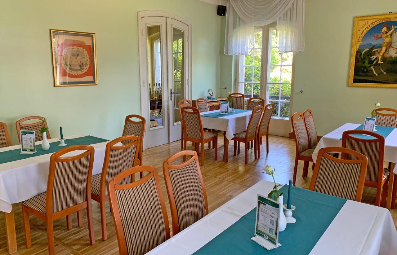 Hotel Waldhaus Prieros エクステリア 写真